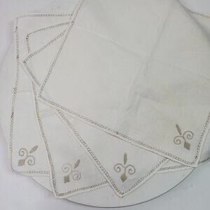 Vintage Fleur de Lis 11 Inch Square Napkin Set of 4 Kitchen & Bar